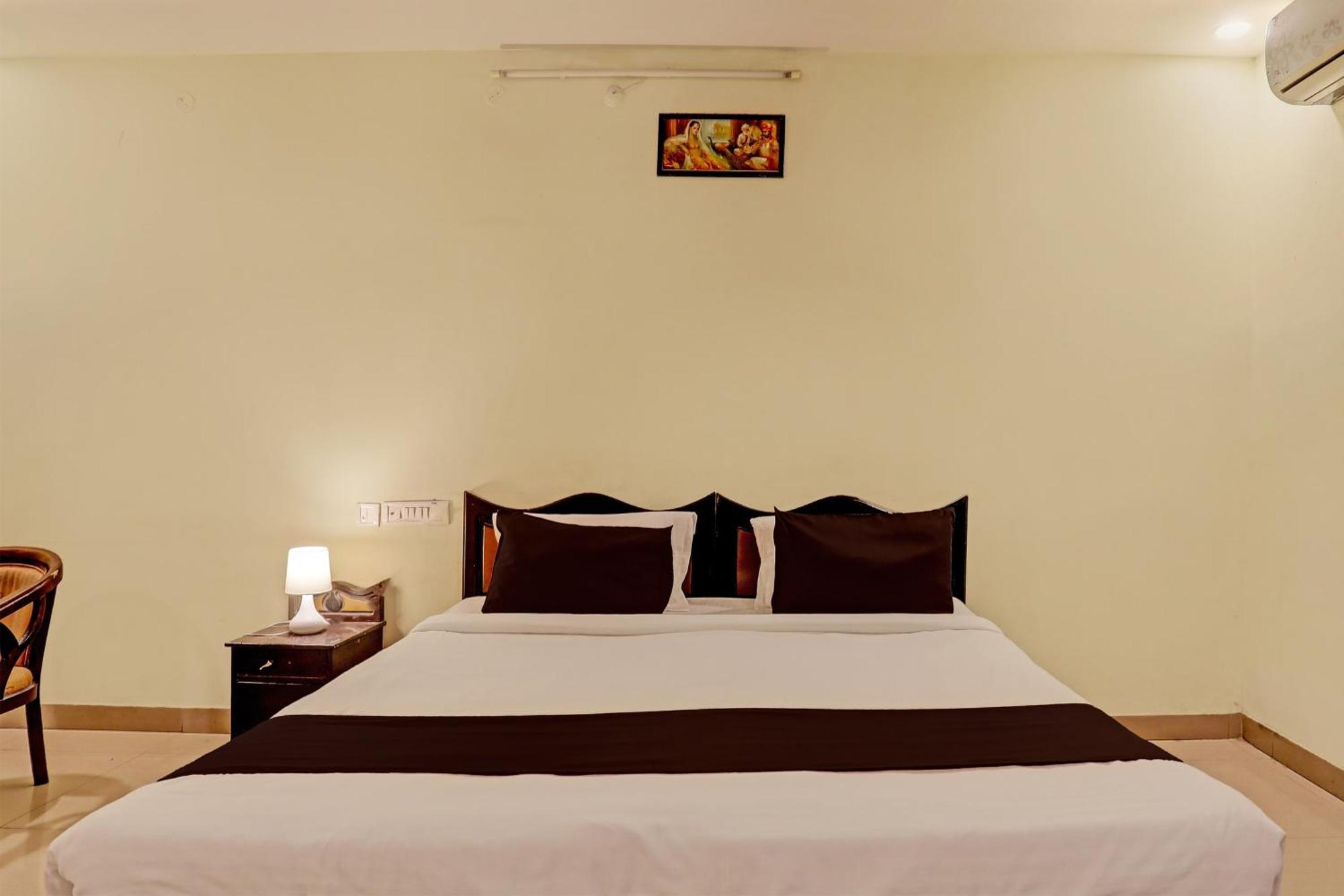 Hotel O Ritesh Grand Гайдарабад Екстер'єр фото